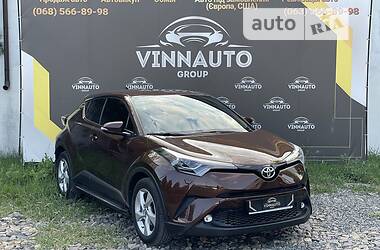 Хэтчбек Toyota C-HR 2018 в Виннице