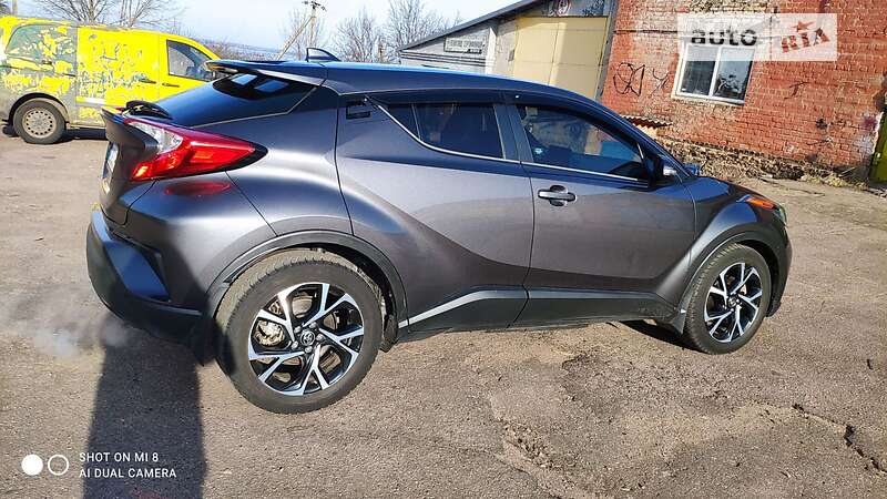 Внедорожник / Кроссовер Toyota C-HR 2020 в Днепре