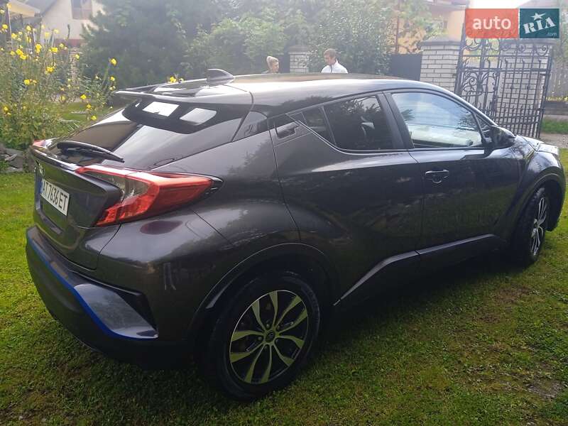 Внедорожник / Кроссовер Toyota C-HR 2018 в Коломые фото 9 Внедорожник / Кроссовер Toyota C-HR 2018 в Коломые