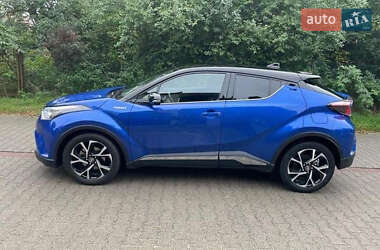 Внедорожник / Кроссовер Toyota C-HR 2019 в Луцке