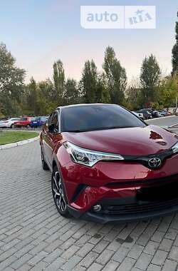 Позашляховик / Кросовер Toyota C-HR 2019 в Харкові