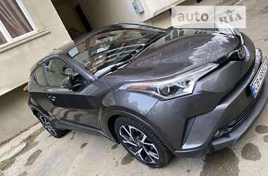 Хэтчбек Toyota C-HR 2017 в Чернигове