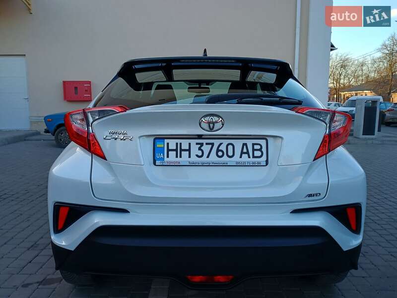 Внедорожник / Кроссовер Toyota C-HR 2016 в Измаиле