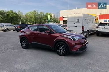 Внедорожник / Кроссовер Toyota C-HR 2019 в Львове