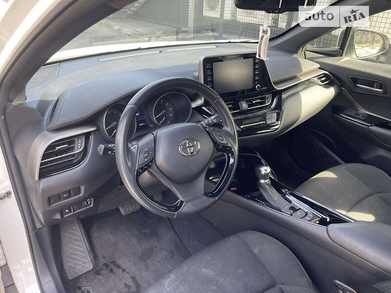 Позашляховик / Кросовер Toyota C-HR 2018 в Одесі