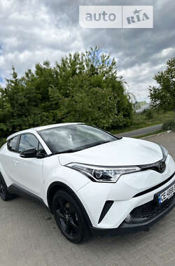 Toyota C-HR 2016