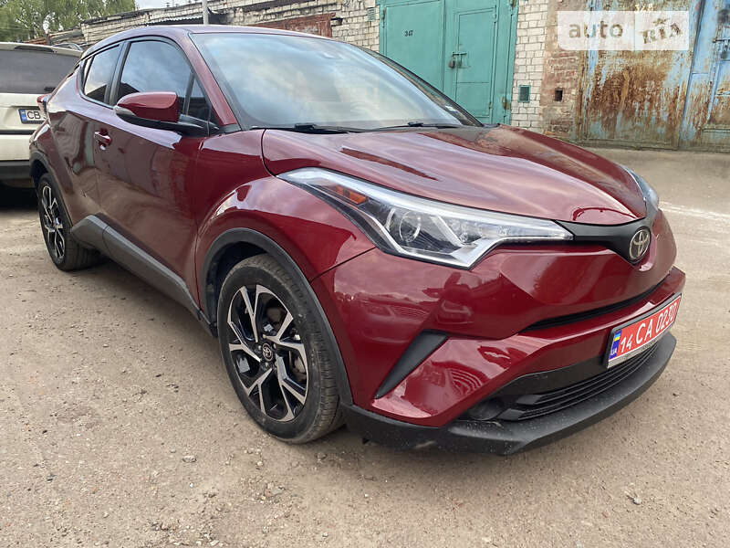 Внедорожник / Кроссовер Toyota C-HR 2019 в Чернигове