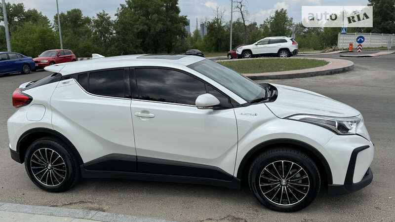 Toyota C-HR 2021