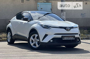 Внедорожник / Кроссовер Toyota C-HR 2018 в Николаеве