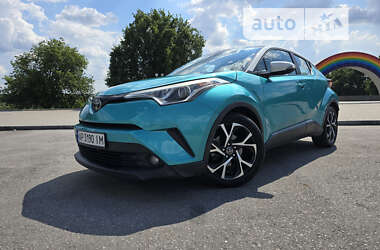 Позашляховик / Кросовер Toyota C-HR 2017 в Запоріжжі