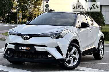 Позашляховик / Кросовер Toyota C-HR 2017 в Києві