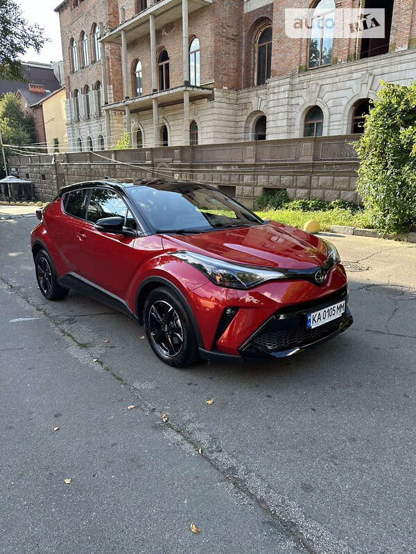 Внедорожник / Кроссовер Toyota C-HR 2022 в Киеве