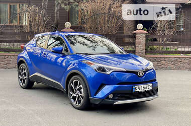 Позашляховик / Кросовер Toyota C-HR 2020 в Києві