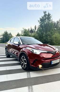 Позашляховик / Кросовер Toyota C-HR 2018 в Києві