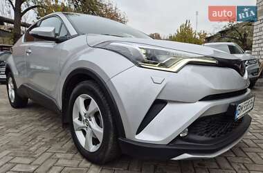 Внедорожник / Кроссовер Toyota C-HR 2019 в Сумах