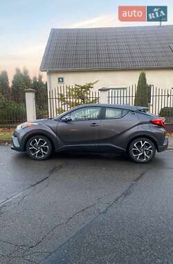 Toyota C-HR 2017