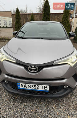 Toyota C-HR 2017