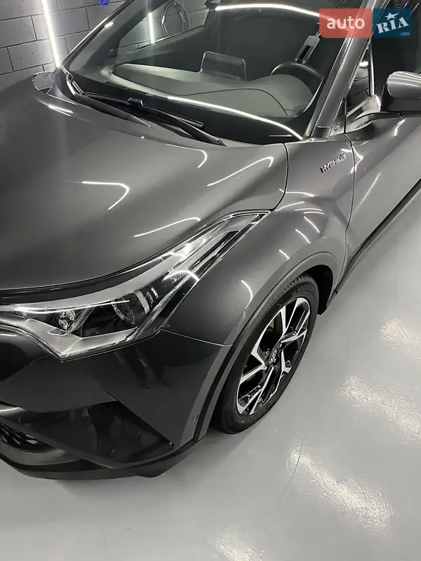 Toyota C-HR 2019 VIN NMTKZ3BX30R342922 фото оголошення 2 з 46