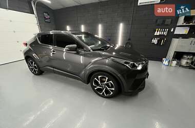 Позашляховик / Кросовер Toyota C-HR 2019 в Полтаві