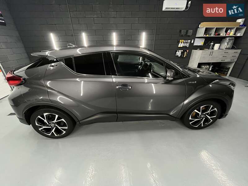 Внедорожник / Кроссовер Toyota C-HR 2019 в Полтаве фото 18 Внедорожник / Кроссовер Toyota C-HR 2019 в Полтаве