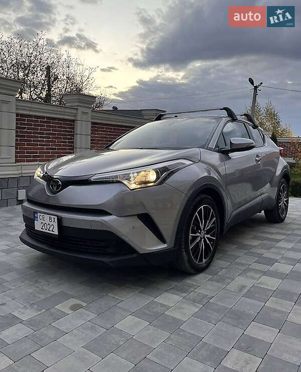 Внедорожник / Кроссовер Toyota C-HR 2019 в Львове