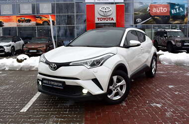 Toyota C-HR 2016