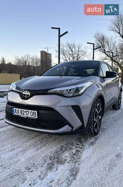 Позашляховик / Кросовер Toyota C-HR 2020 в Дніпрі