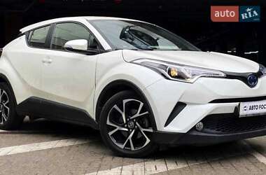 Позашляховик / Кросовер Toyota C-HR 2019 в Києві