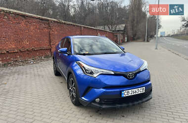 Внедорожник / Кроссовер Toyota C-HR 2018 в Киеве