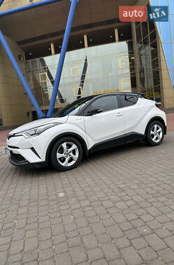 Позашляховик / Кросовер Toyota C-HR 2019 в Харкові