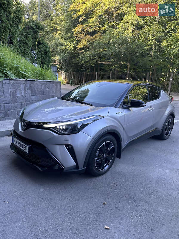 Внедорожник / Кроссовер Toyota C-HR 2021 в Киеве