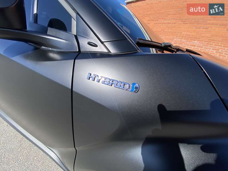 Позашляховик / Кросовер Toyota C-HR 2020 в Києві