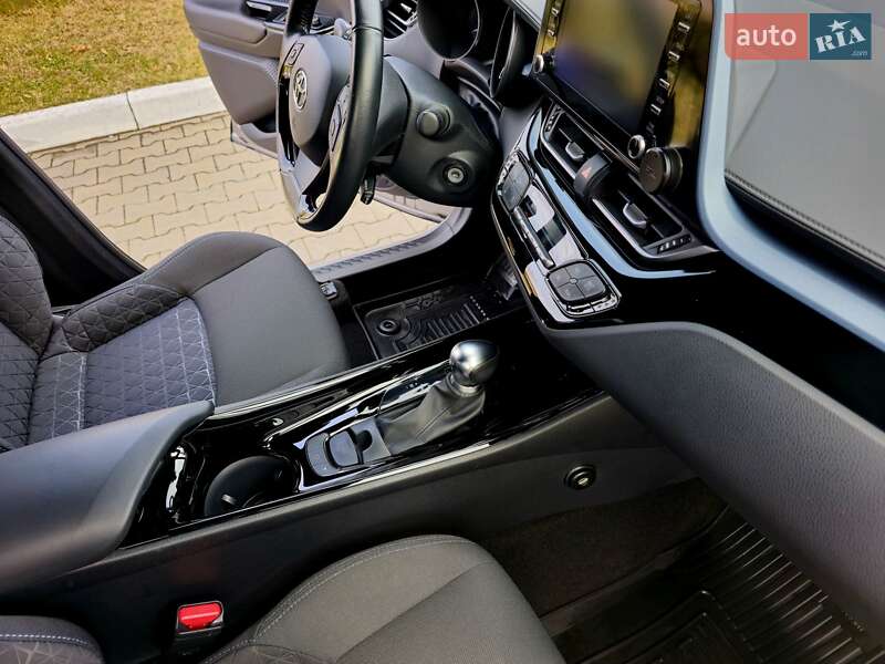 Позашляховик / Кросовер Toyota C-HR 2020 в Одесі