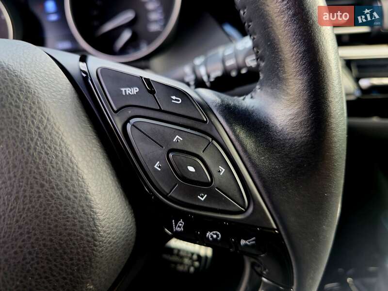 Позашляховик / Кросовер Toyota C-HR 2020 в Одесі