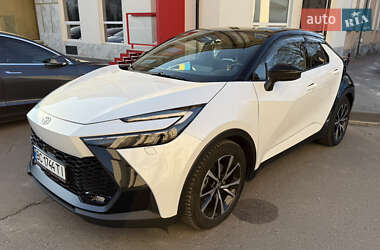 Внедорожник / Кроссовер Toyota C-HR 2024 в Стрые