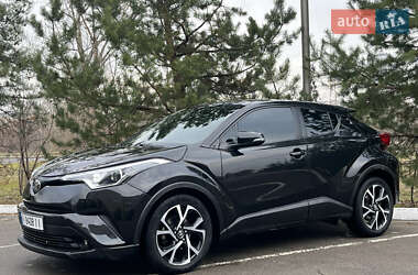 Внедорожник / Кроссовер Toyota C-HR 2017 в Киеве