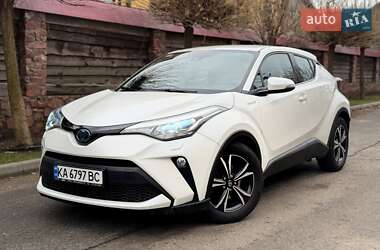 Внедорожник / Кроссовер Toyota C-HR 2020 в Киеве