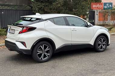 Позашляховик / Кросовер Toyota C-HR 2020 в Києві