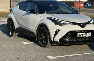 Внедорожник / Кроссовер Toyota C-HR 2021 в 