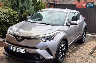 Позашляховик / Кросовер Toyota C-HR 2017 в Запоріжжі