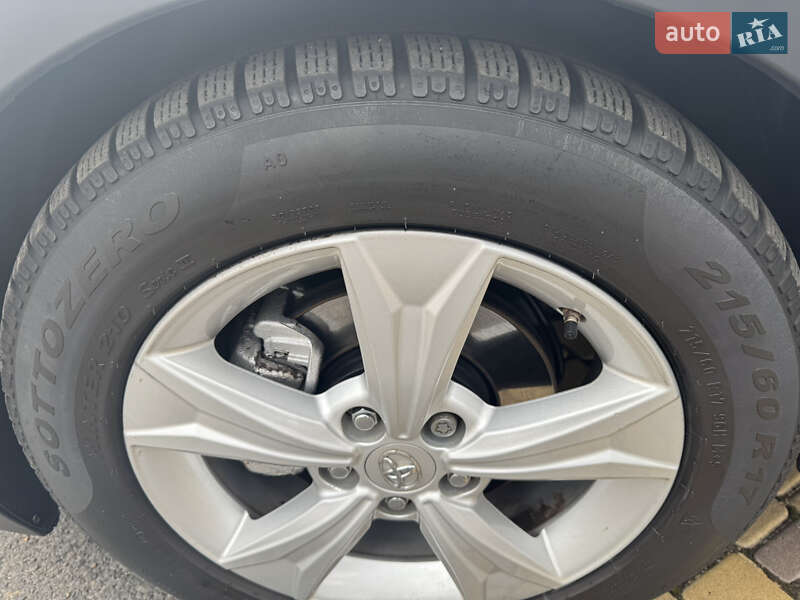 Позашляховик / Кросовер Toyota C-HR 2018 в Одесі