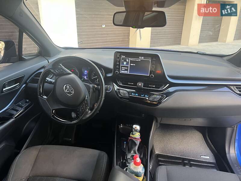 Внедорожник / Кроссовер Toyota C-HR 2019 в Счастливом