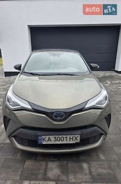 Позашляховик / Кросовер Toyota C-HR 2022 в Києві