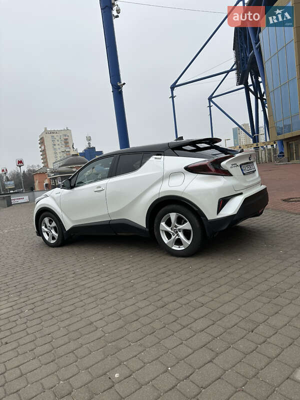 Внедорожник / Кроссовер Toyota C-HR 2019 в Харькове