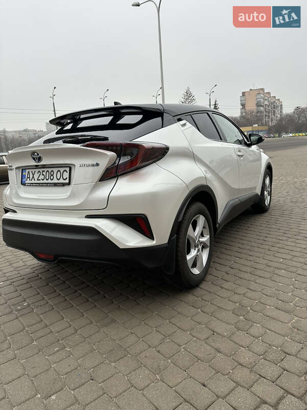 Внедорожник / Кроссовер Toyota C-HR 2019 в Харькове