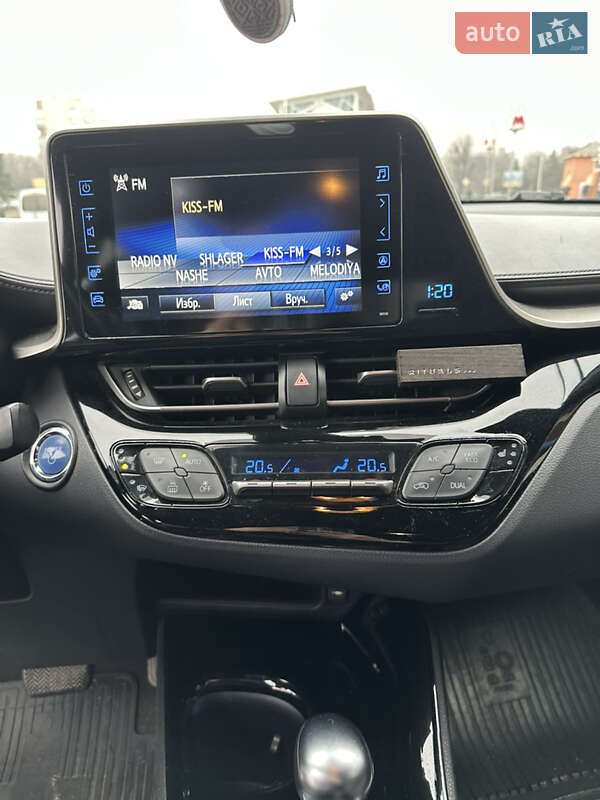 Внедорожник / Кроссовер Toyota C-HR 2019 в Харькове
