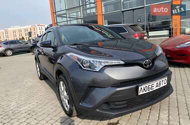 Внедорожник / Кроссовер Toyota C-HR 2017 в Львове