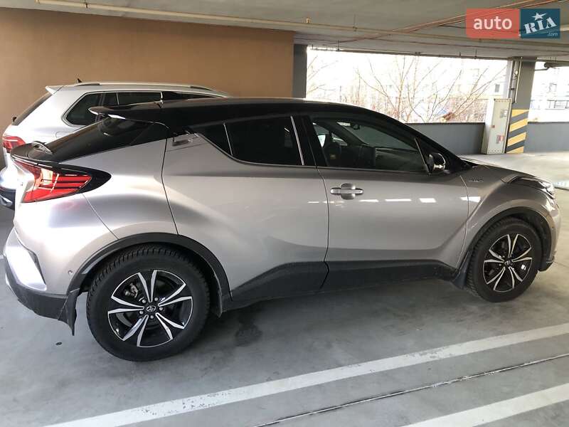 Позашляховик / Кросовер Toyota C-HR 2020 в Києві