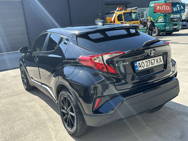 Позашляховик / Кросовер Toyota C-HR 2020 в Виноградові фото 8 Позашляховик / Кросовер Toyota C-HR 2020 в Виноградові