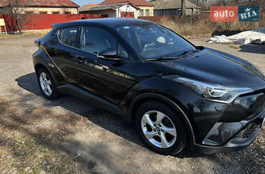 Toyota C-HR 2017 Toyota C-HR 2017